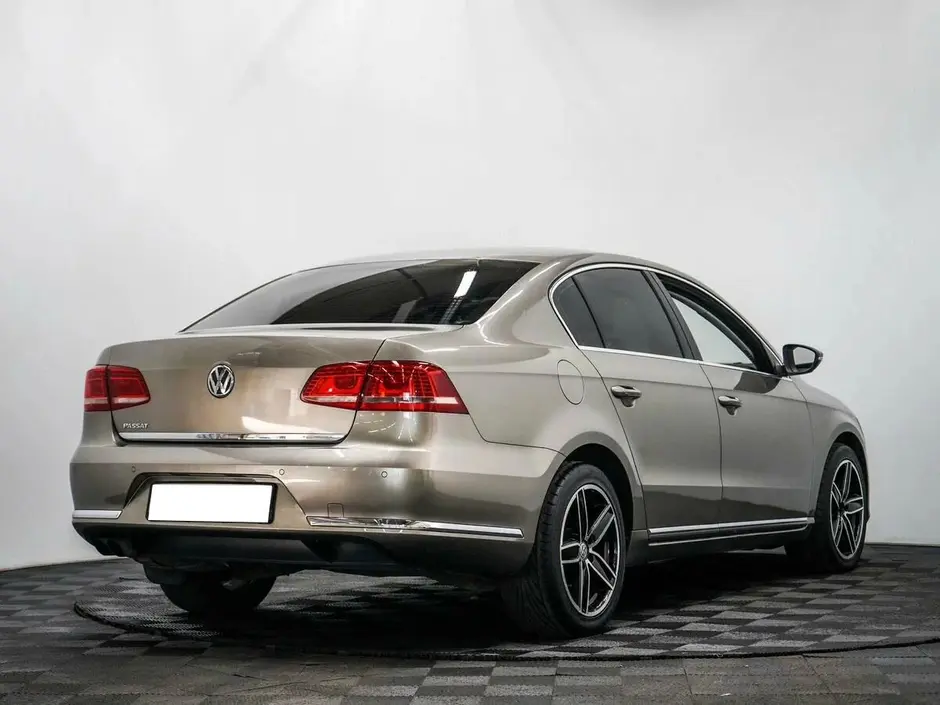 «Авто на Неве»