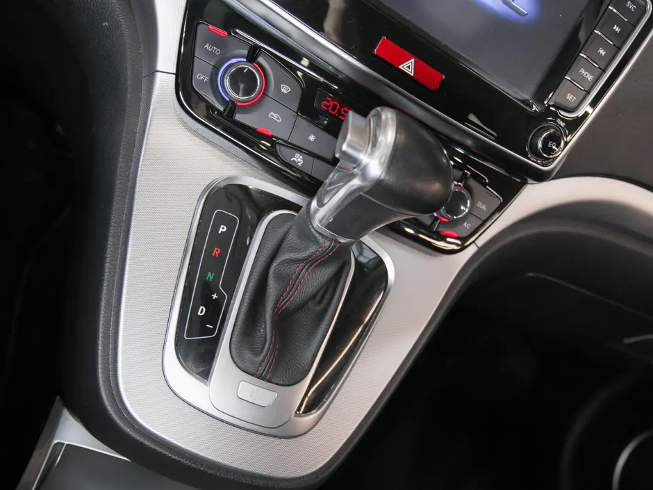 «Авто на Неве»