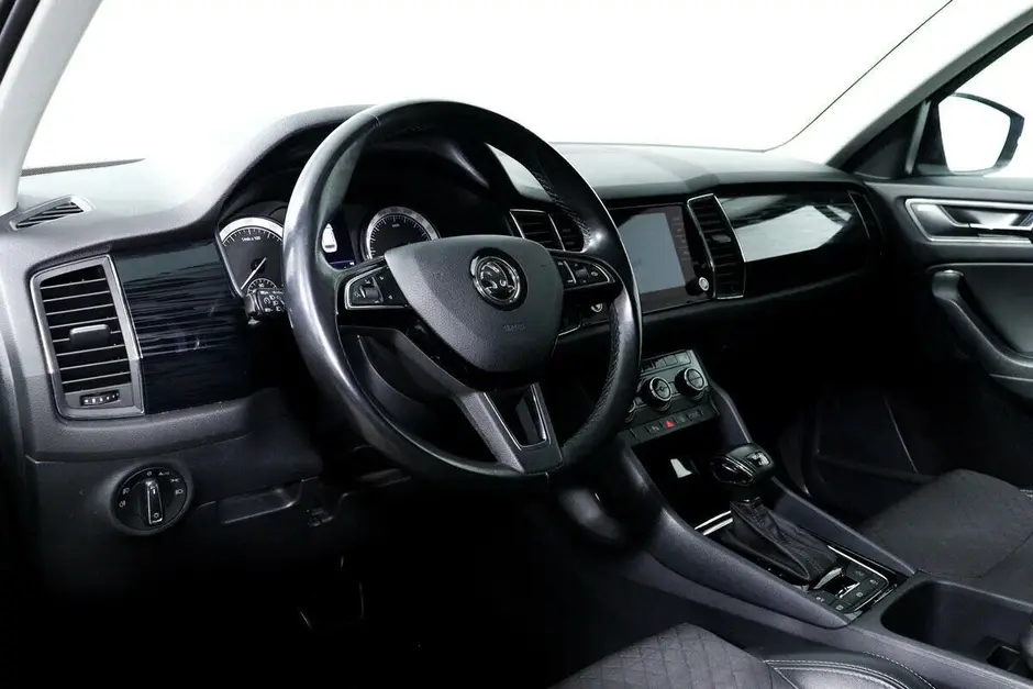 «Авто на Неве»