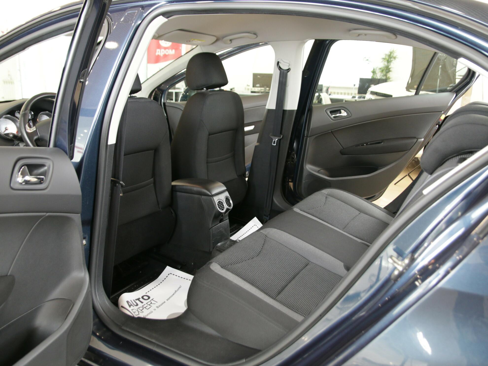 фото автомобиля 10