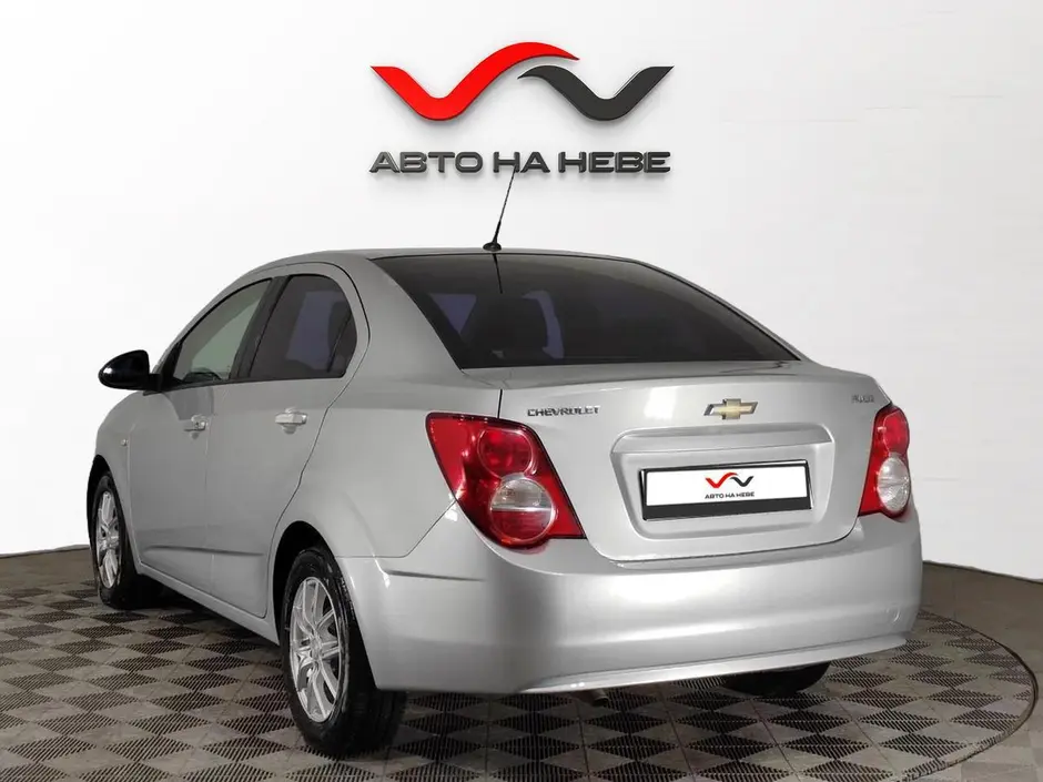 «Авто на Неве»