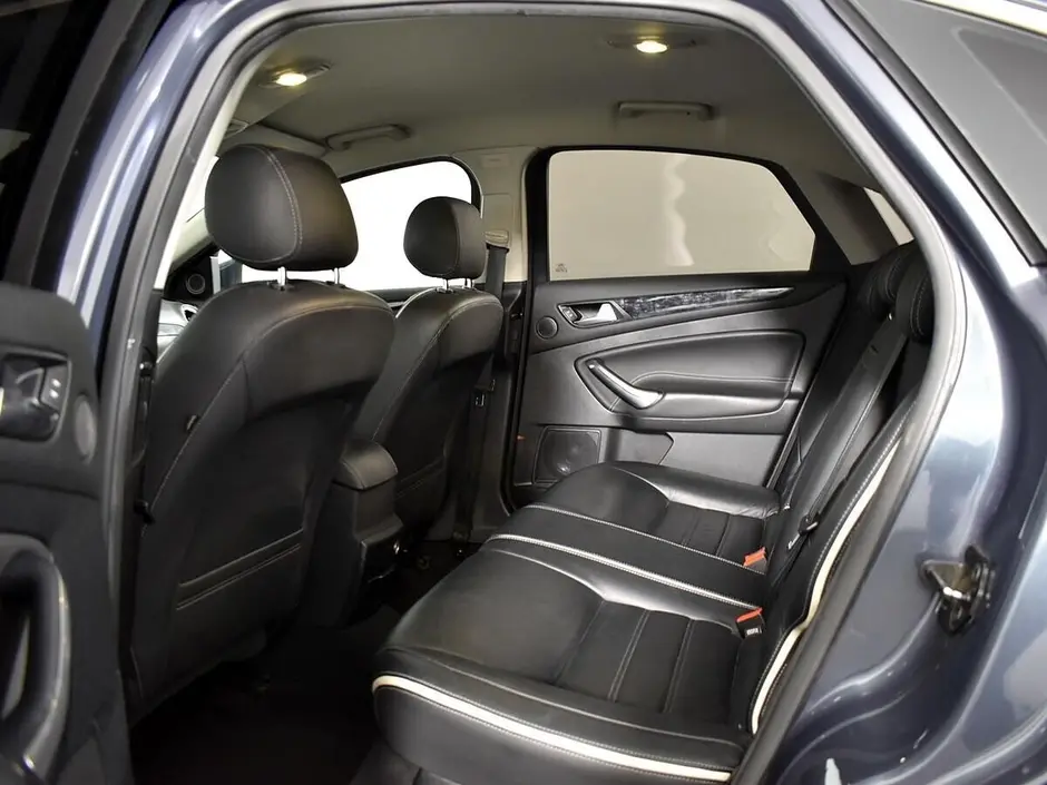 «Авто на Неве»