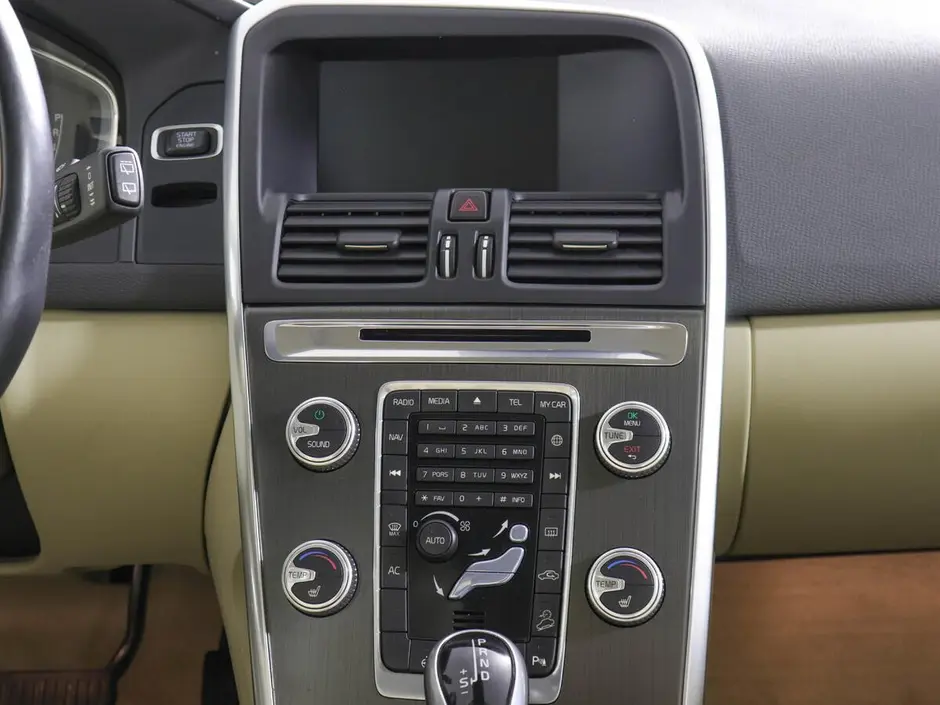 «Авто на Неве»