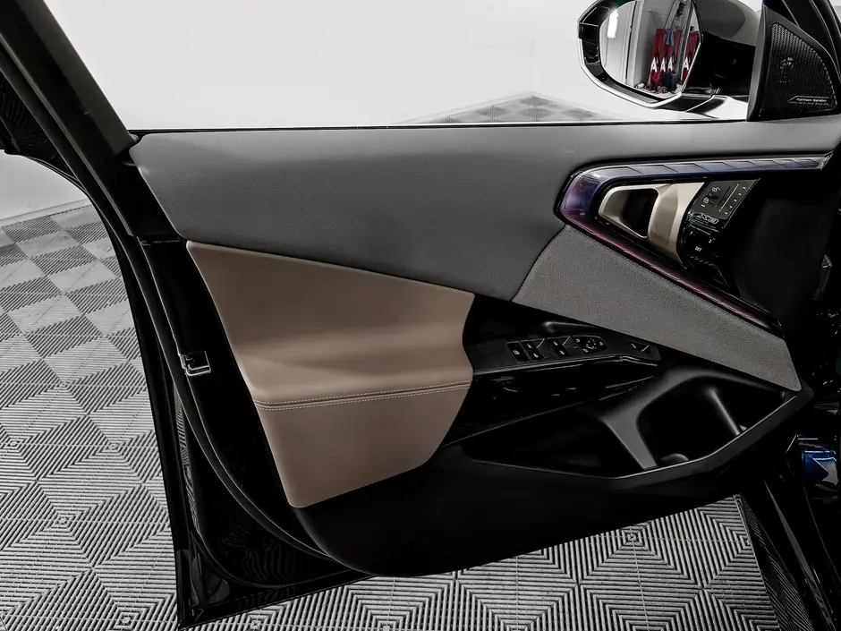 «Авто на Неве»