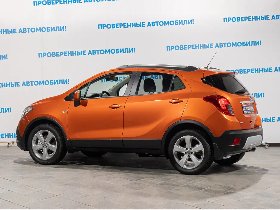 «Авто на Неве»