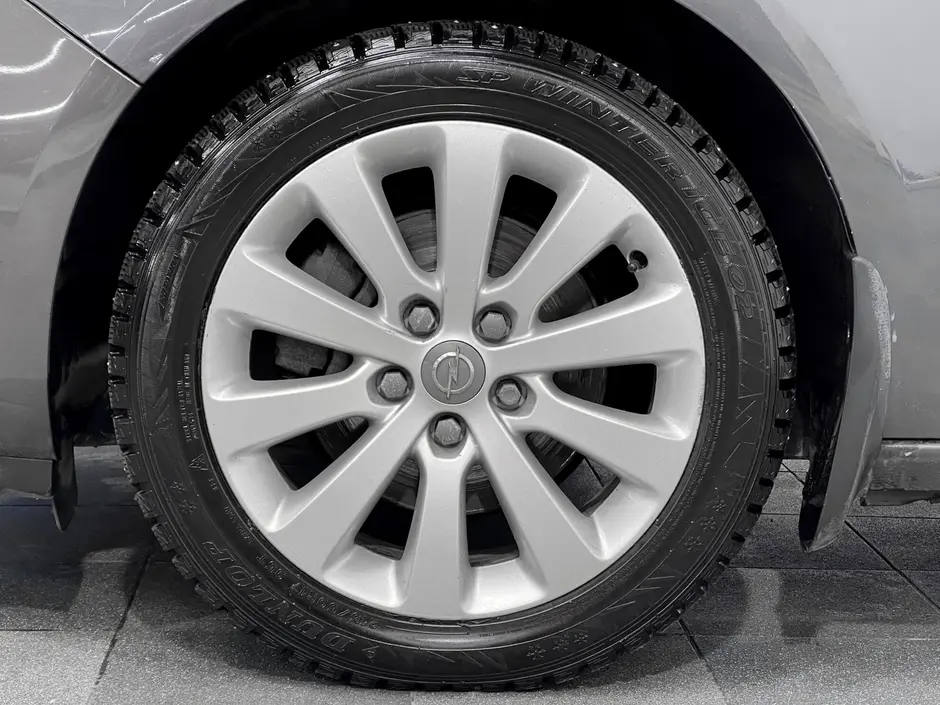 «Авто на Неве»