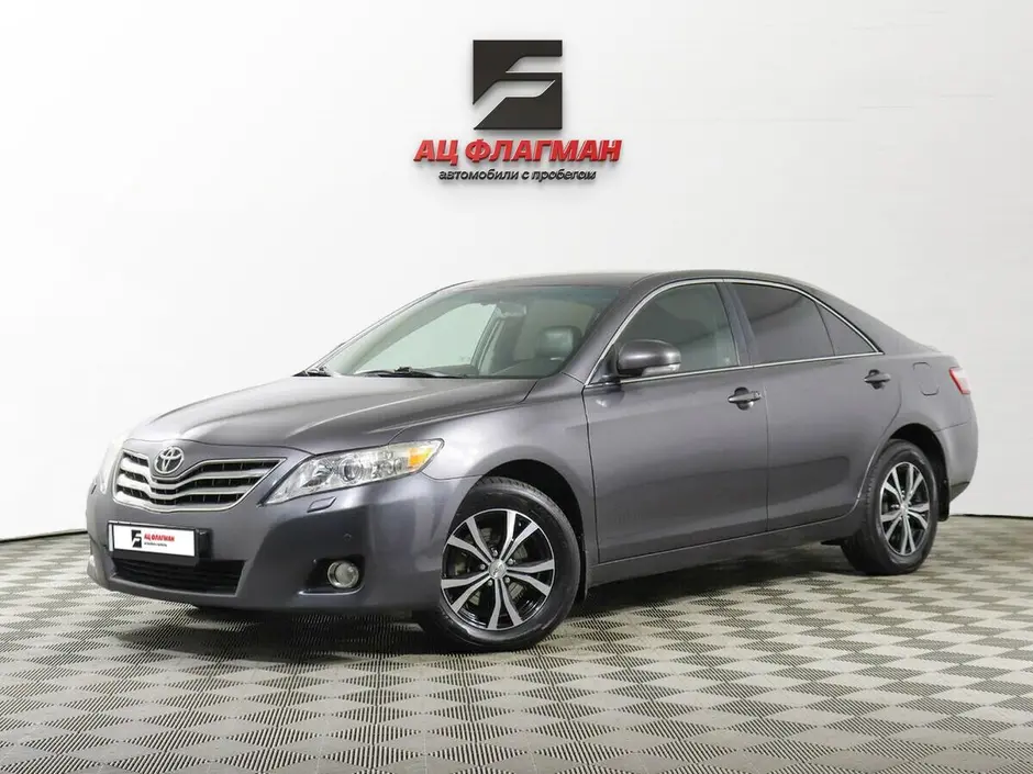Toyota Camry, 2010 г.