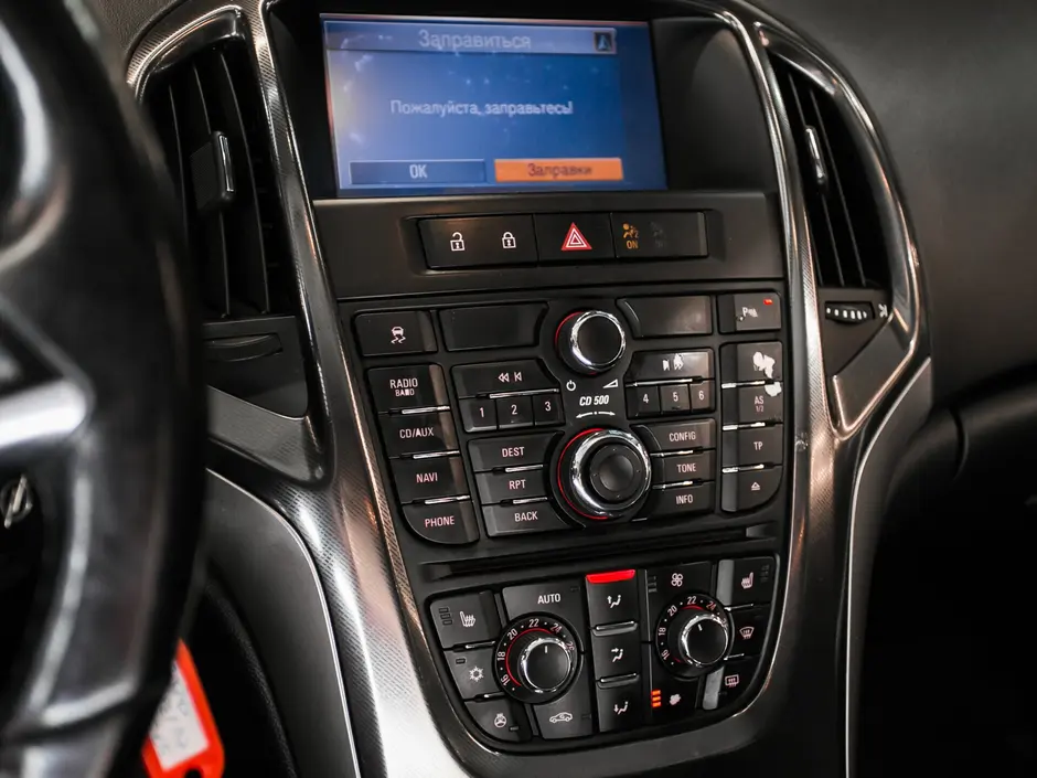 «Авто на Неве»