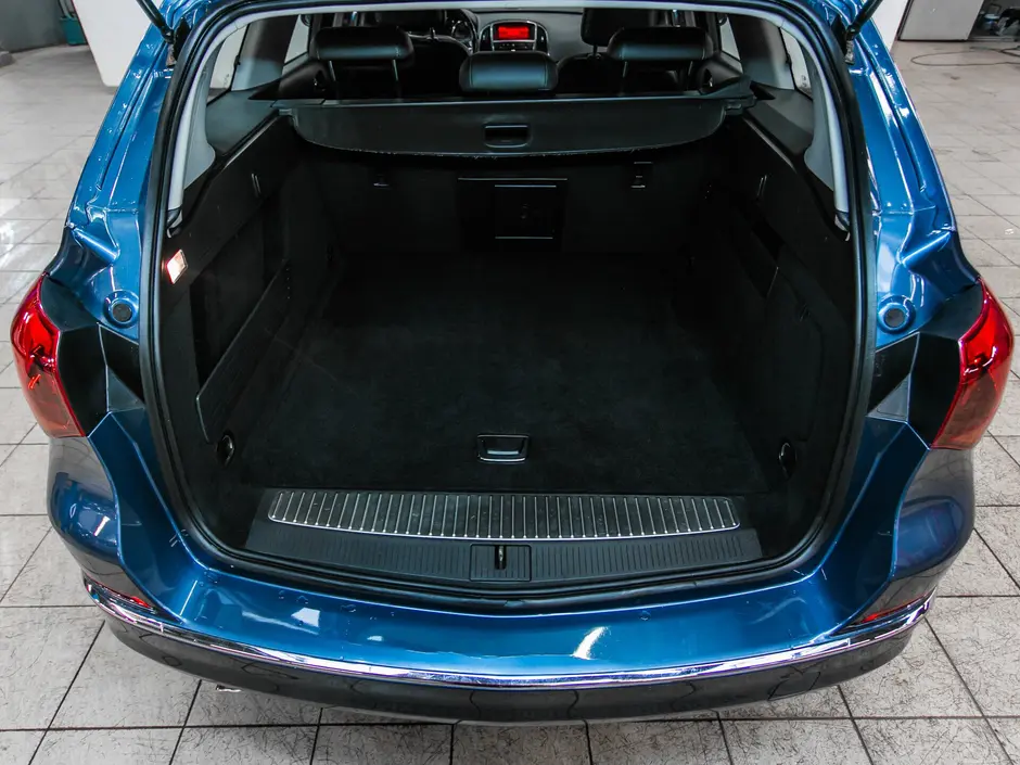 «Авто на Неве»