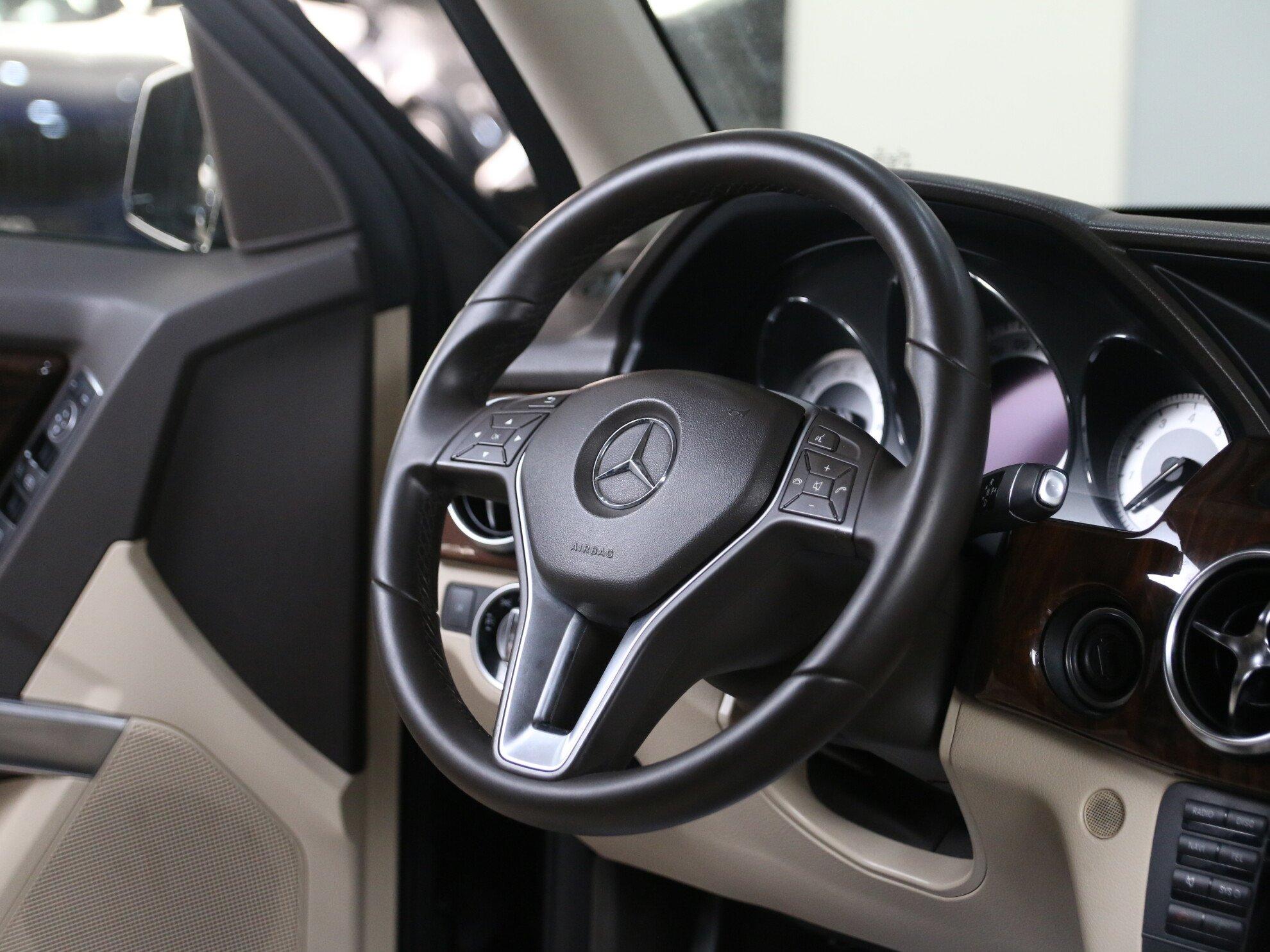 фото автомобиля 12