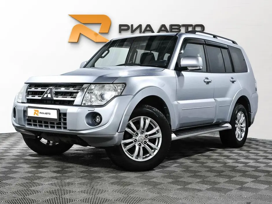 Mitsubishi Pajero, 2012 г.
