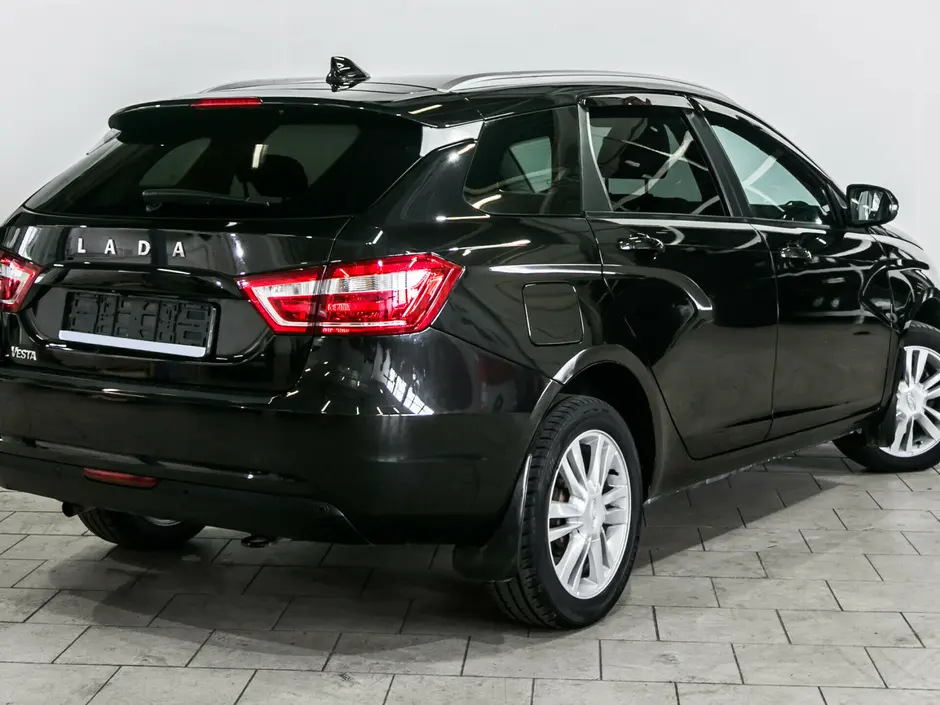 «Авто на Неве»