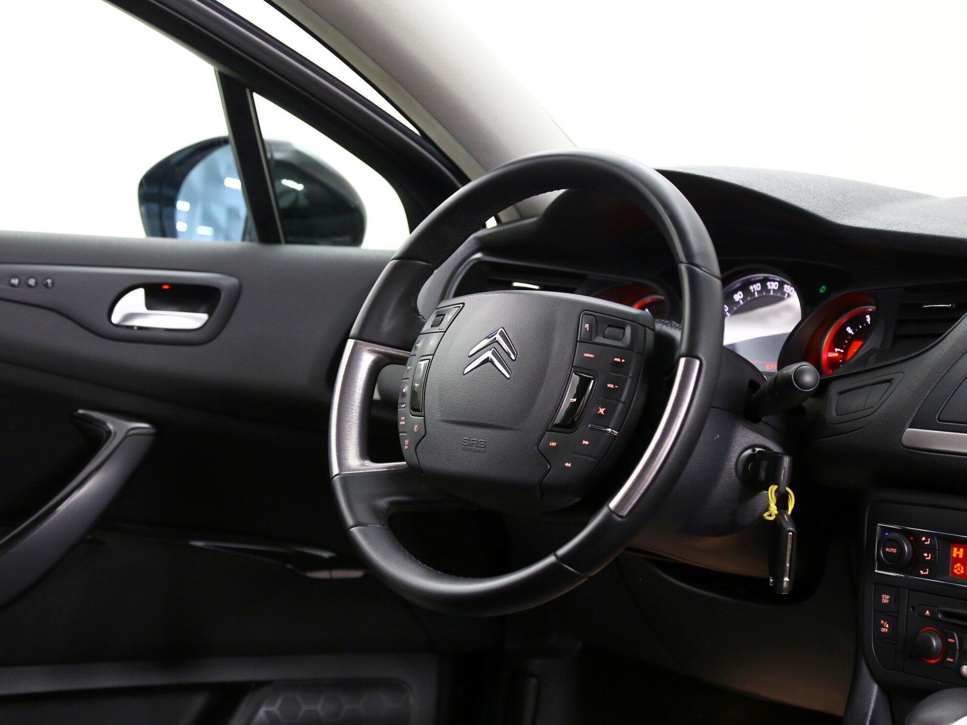 фото автомобиля 7