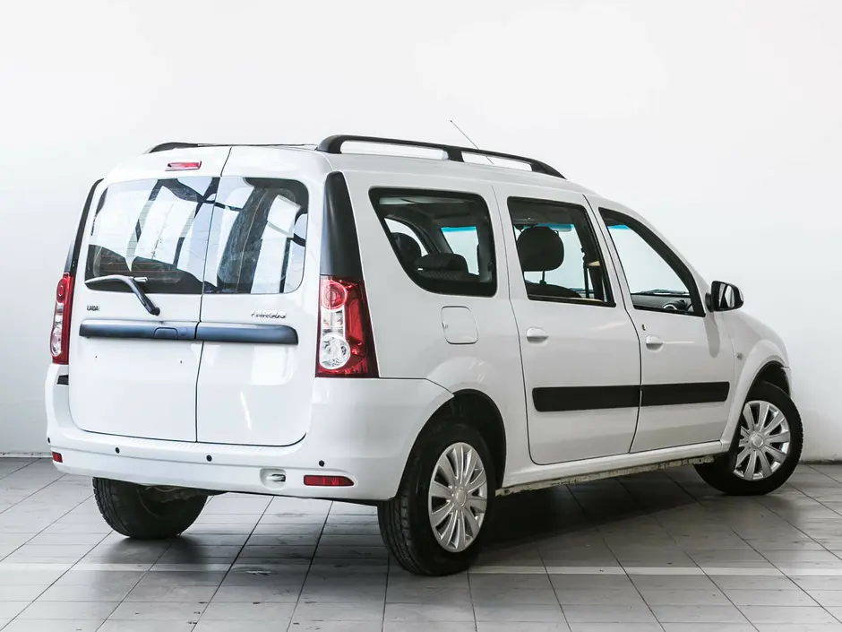 «Авто на Неве»