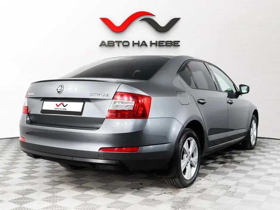 «Авто на Неве»