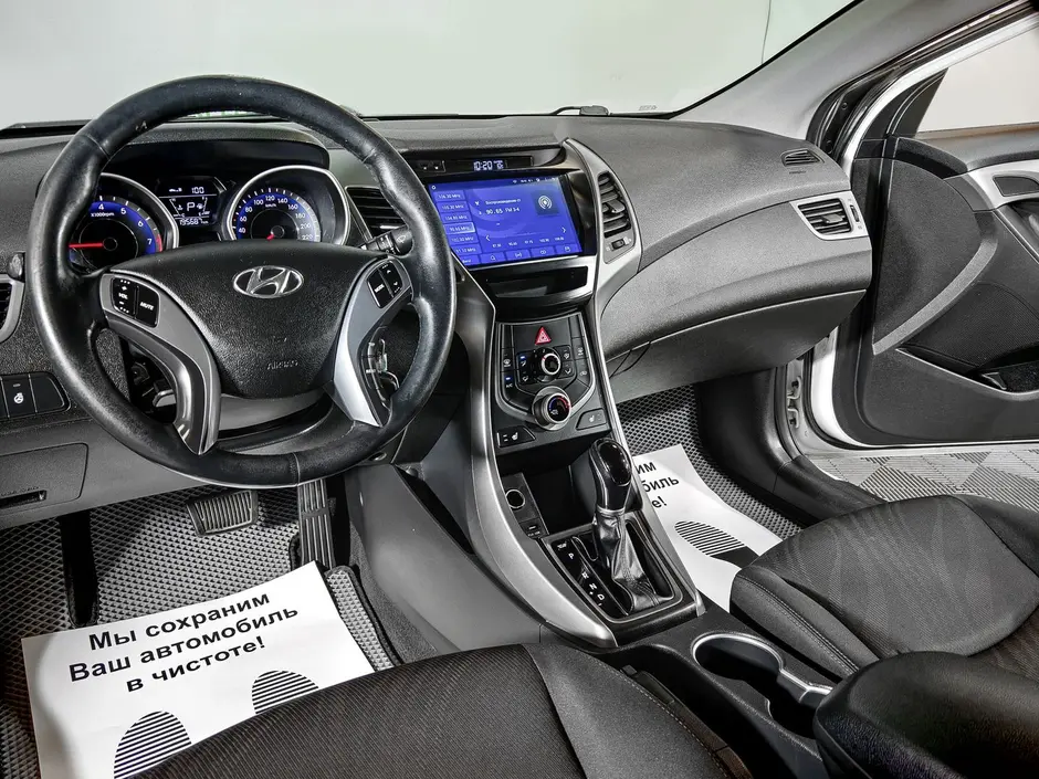 «Авто на Неве»