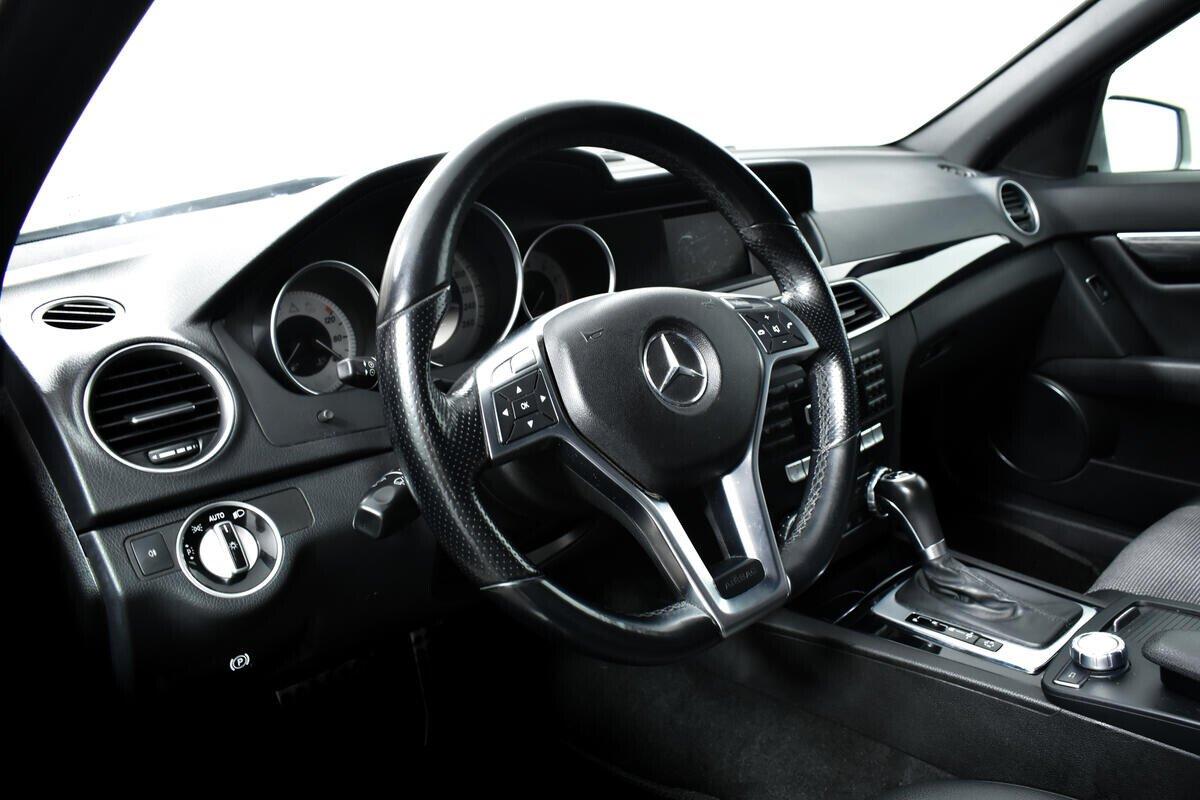 фото автомобиля 11