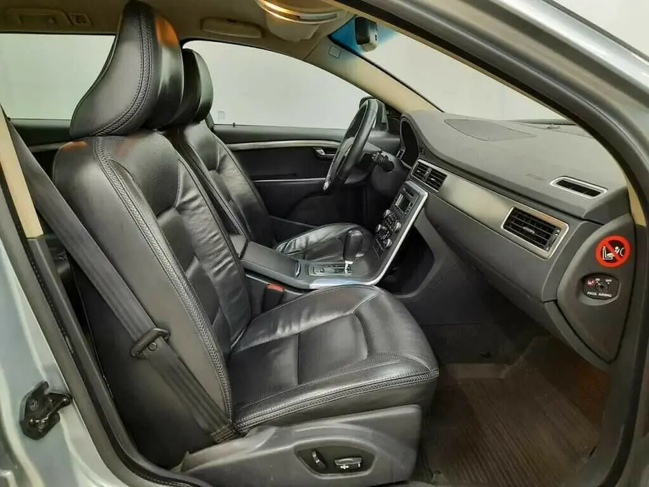 «Авто на Неве»