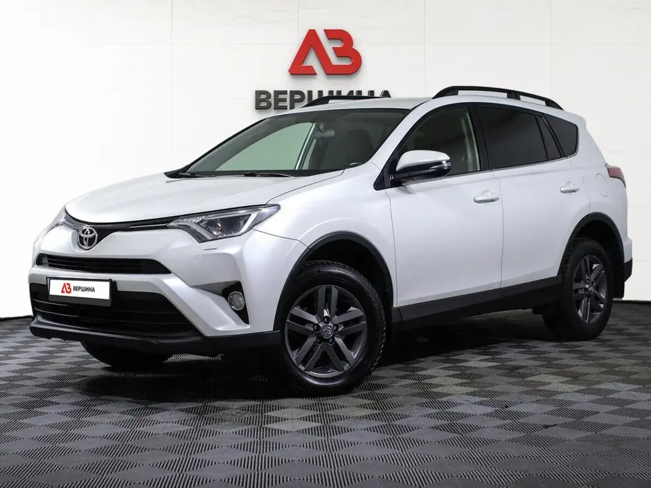 Toyota RAV4, 2015 г.
