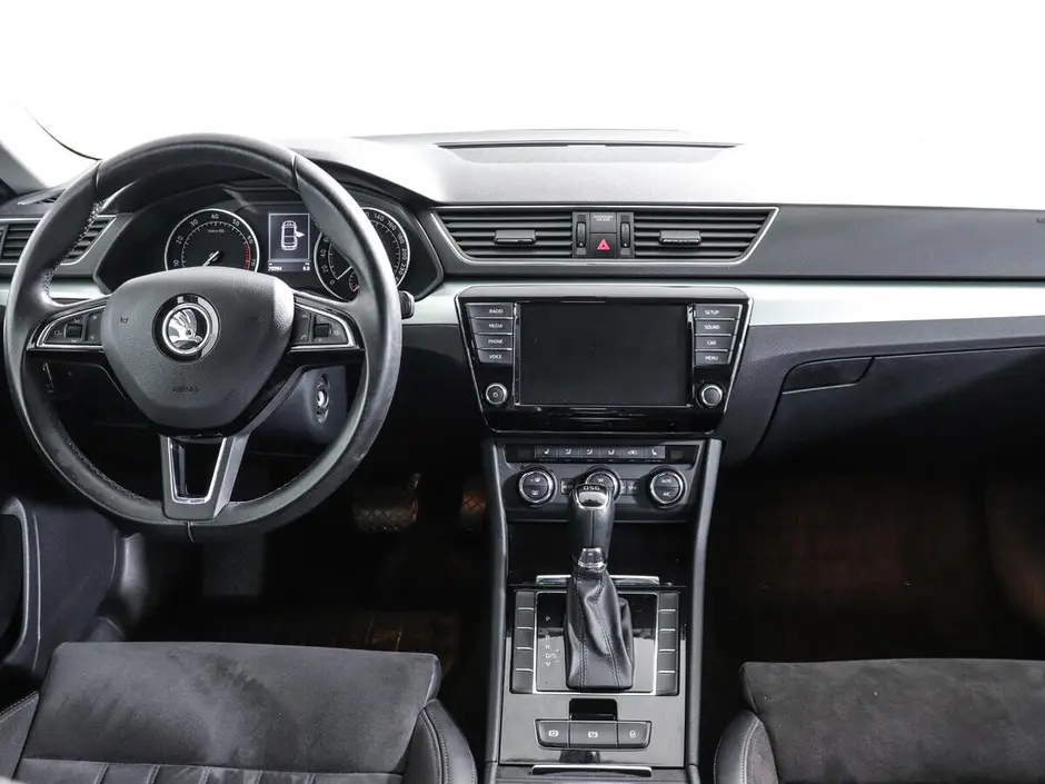 «Авто на Неве»