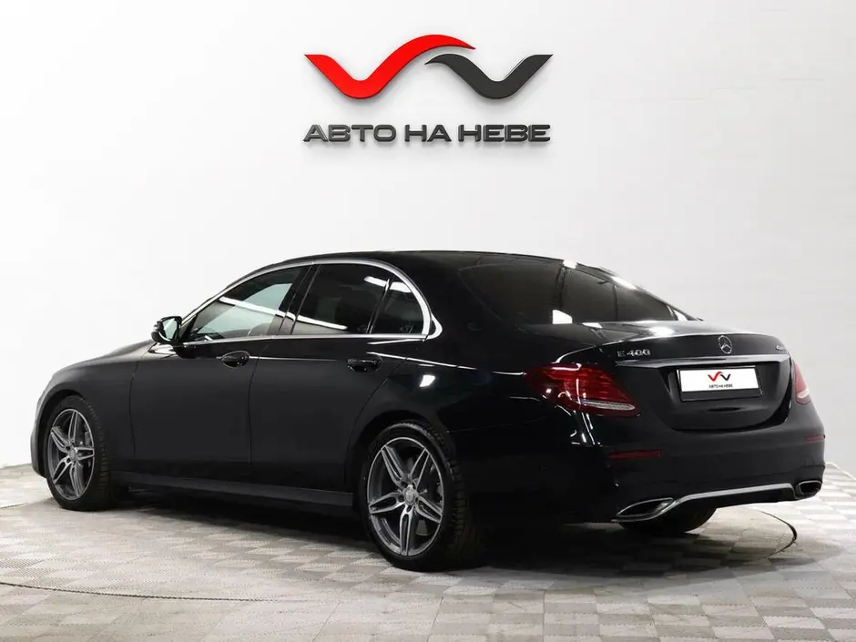 «Авто на Неве»