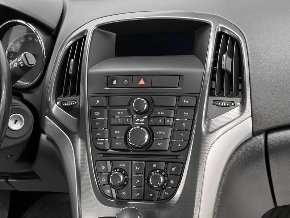 «Авто на Неве»