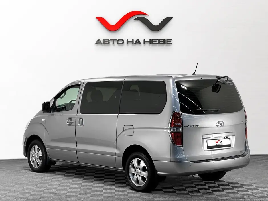«Авто на Неве»