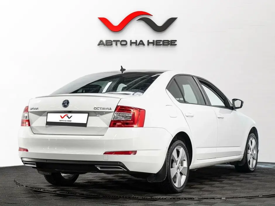 «Авто на Неве»