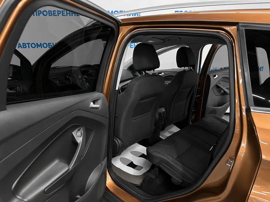 «Авто на Неве»