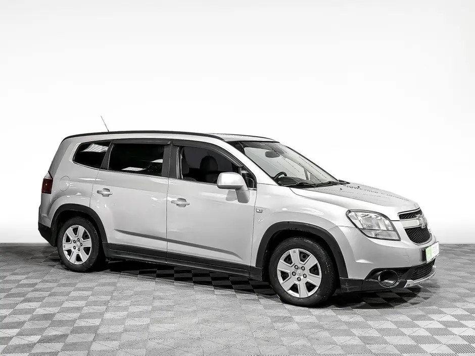 «Авто на Неве»