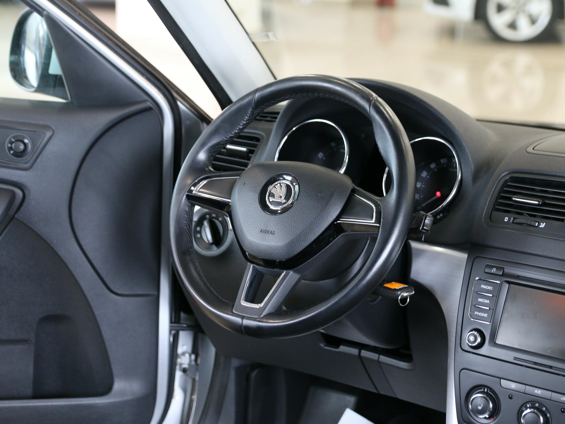 фото автомобиля 7