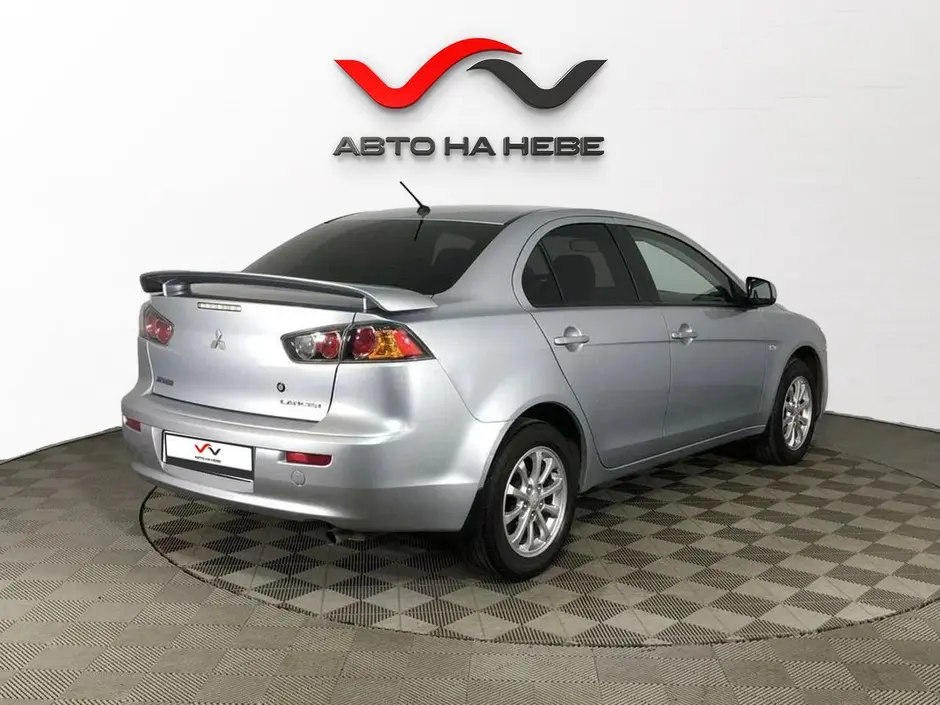 «Авто на Неве»