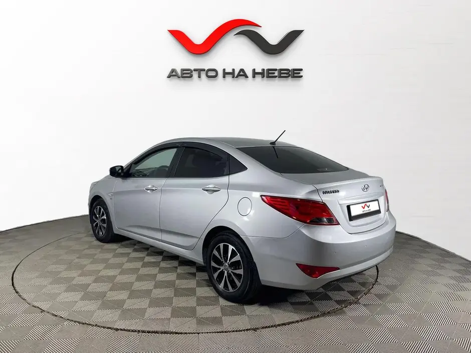 «Авто на Неве»