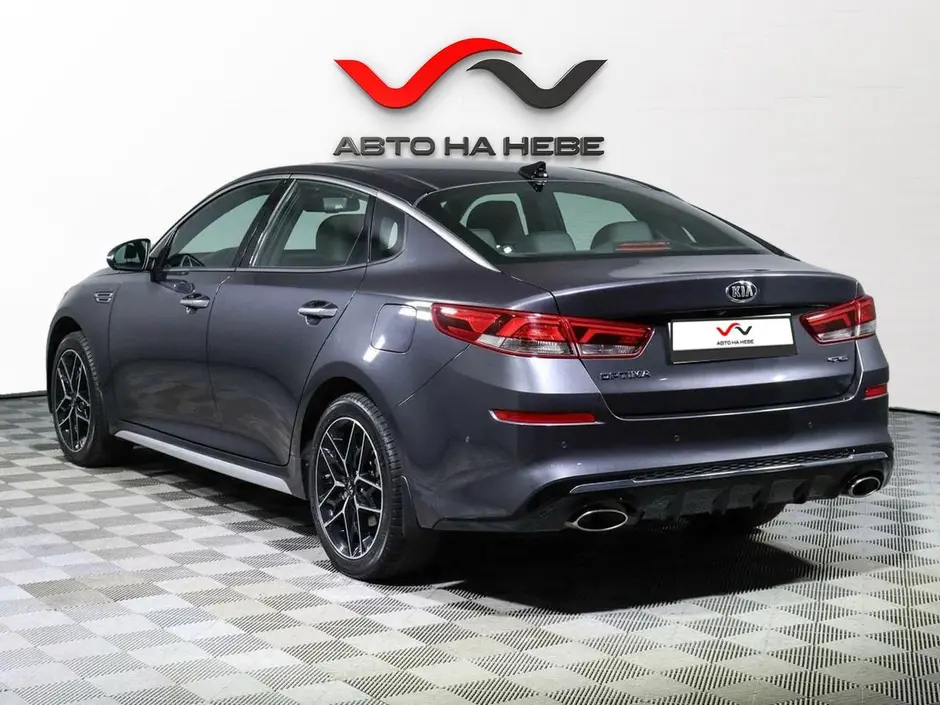 «Авто на Неве»