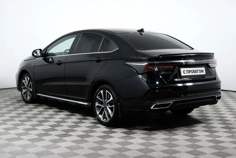 «Авто на Неве»