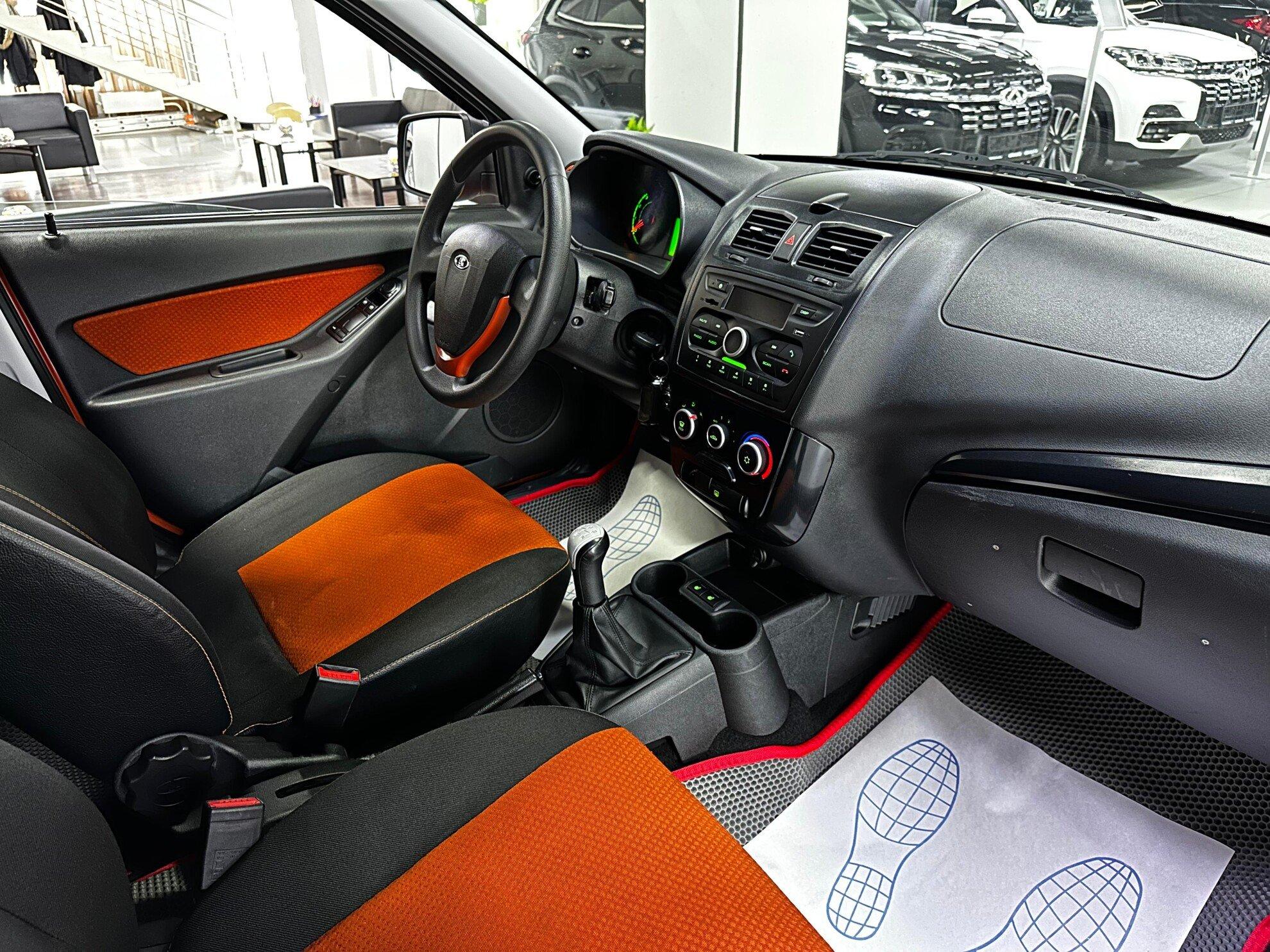 фото автомобиля 10