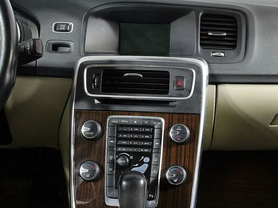 «Авто на Неве»