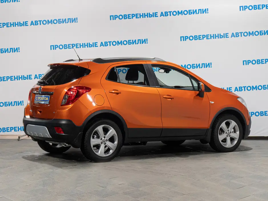 «Авто на Неве»