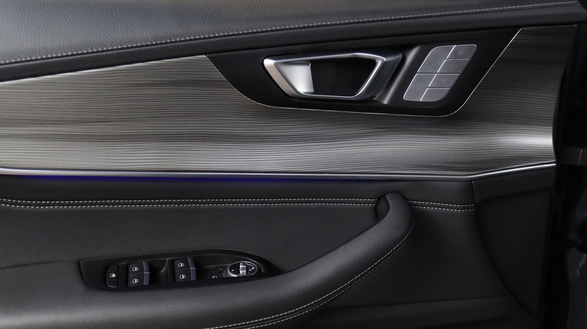 фото автомобиля 14