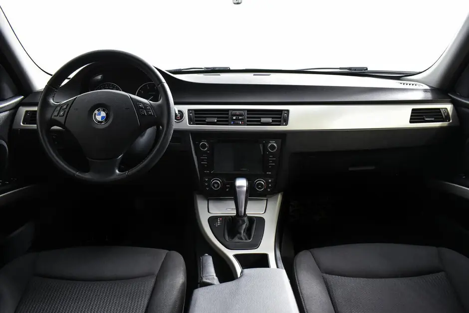 «Авто на Неве»