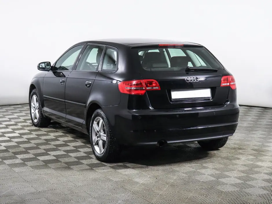 «Авто на Неве»