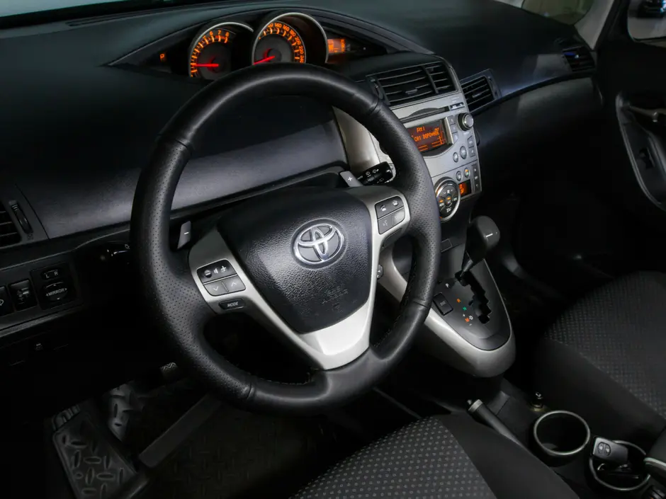 «Авто на Неве»