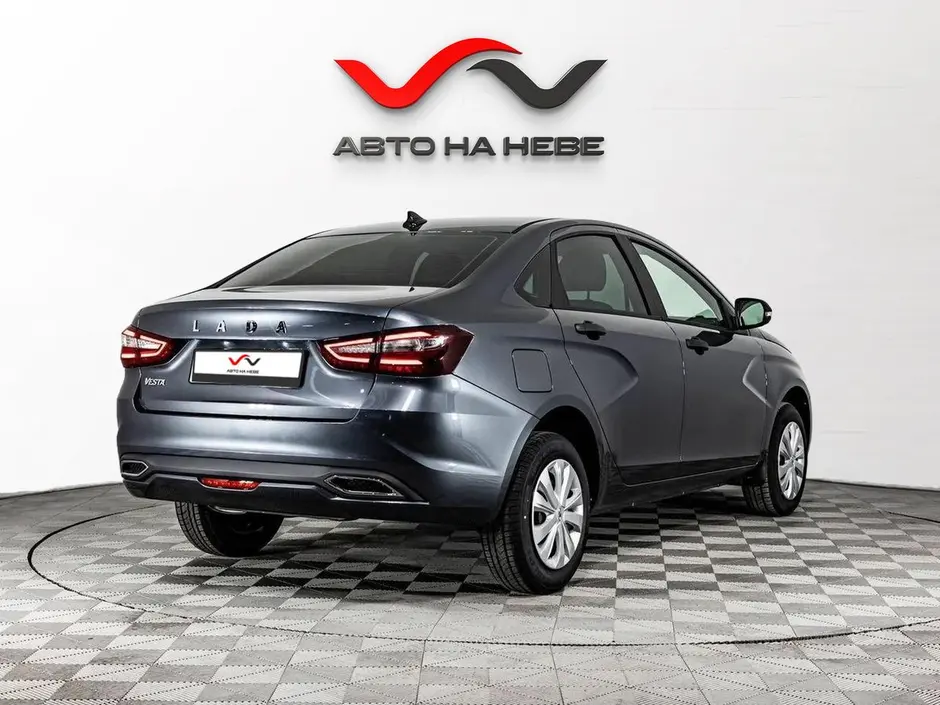 «Авто на Неве»