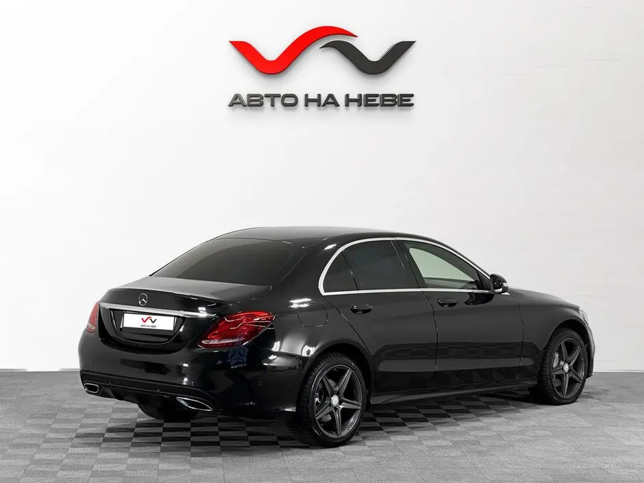 «Авто на Неве»