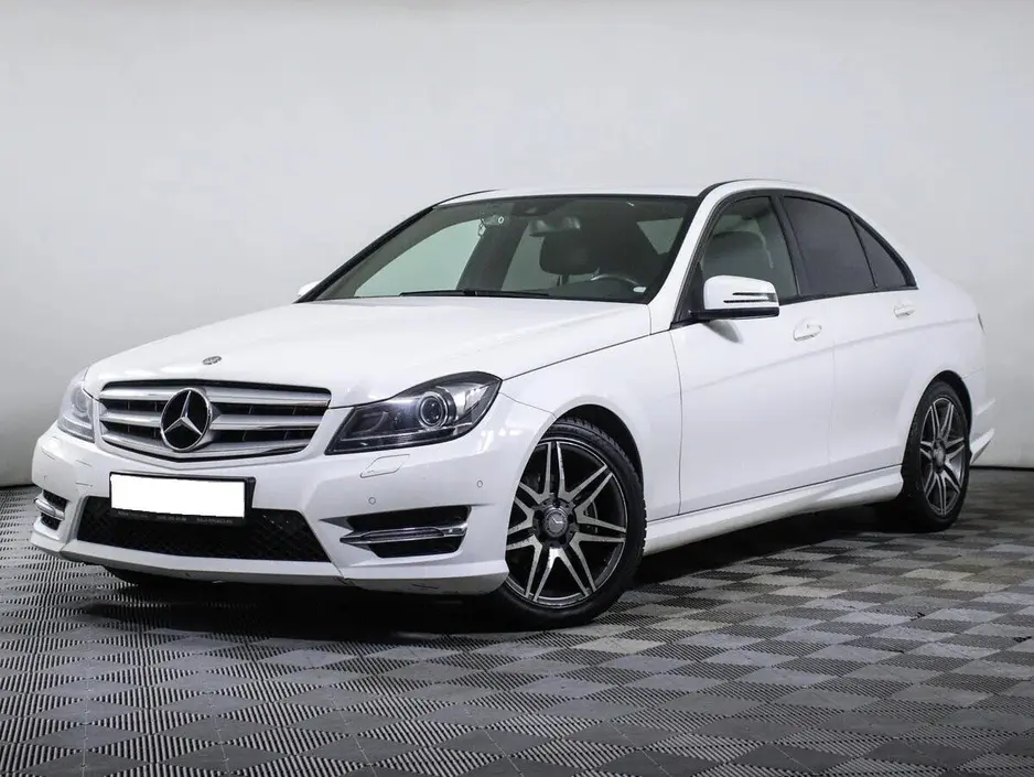 «Авто на Неве»