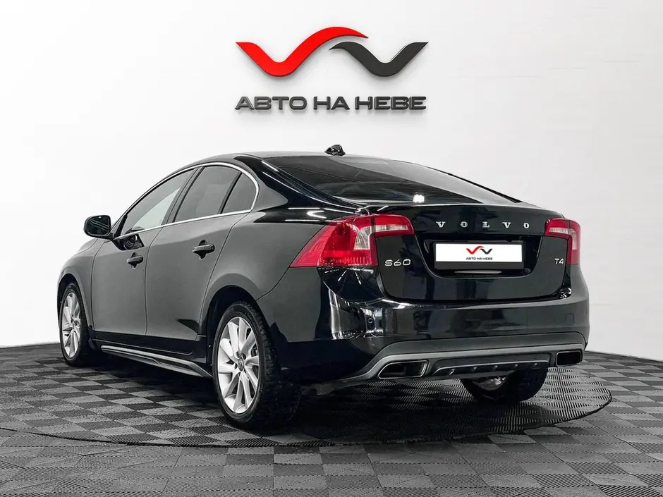 «Авто на Неве»