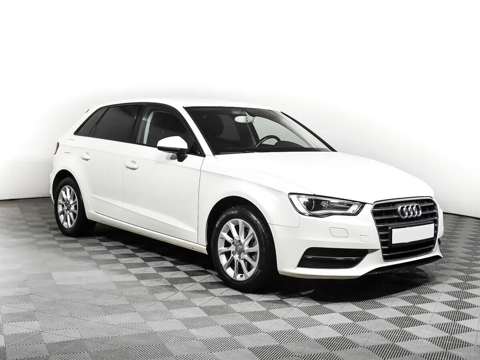 «Авто на Неве»