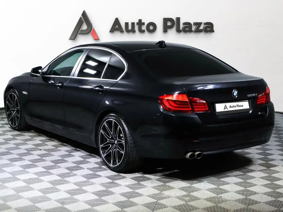 AutoPlaza