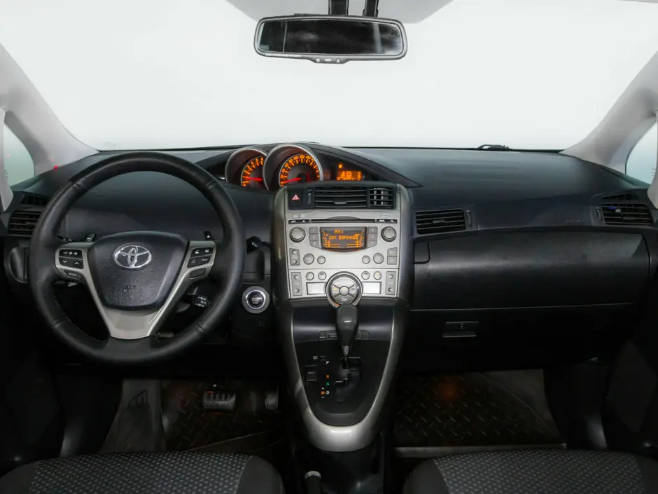 «Авто на Неве»