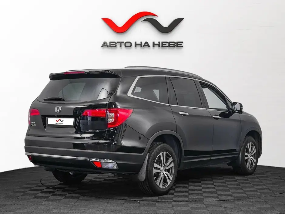 «Авто на Неве»
